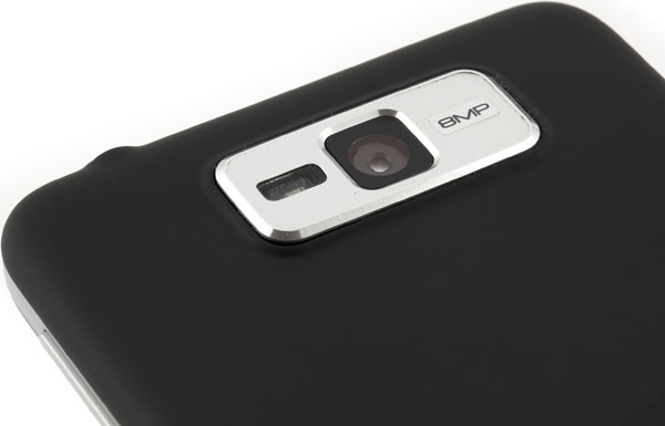 Смартфон на Medfield