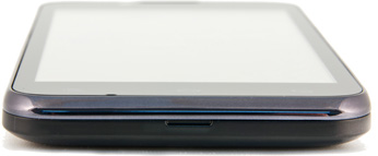 Обзор Fly IQ441. Нижний торец корпуса коммуникатора